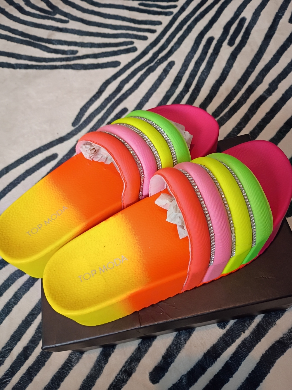 TOP Moda Neon Multi-Color Rhinestone Slide Sandals - Picture 4 of 6
